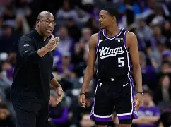 电子游戏官网_勇士NBA战胜萨克拉门托国王库里关键三分(两天后,金州勇士将在主场迎来萨克拉门托国王,这将是)