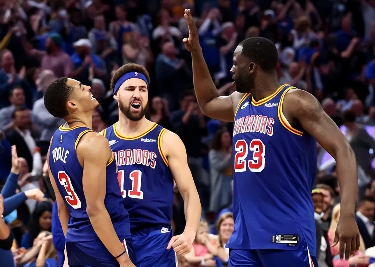 中场调度自如，进攻组织井然有序的简单介绍